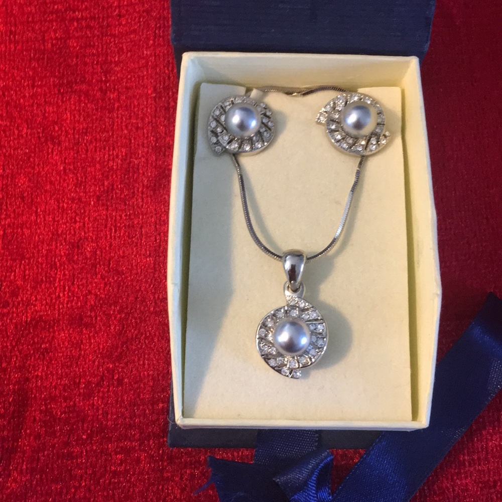 Necklace and Earrings Set